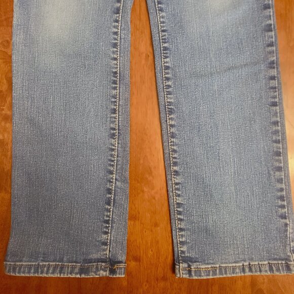 Levi’s Signature Gold ~ Sz 4S ~ Straight Leg Jeans Excellent / New Condition - Picture 4 of 9